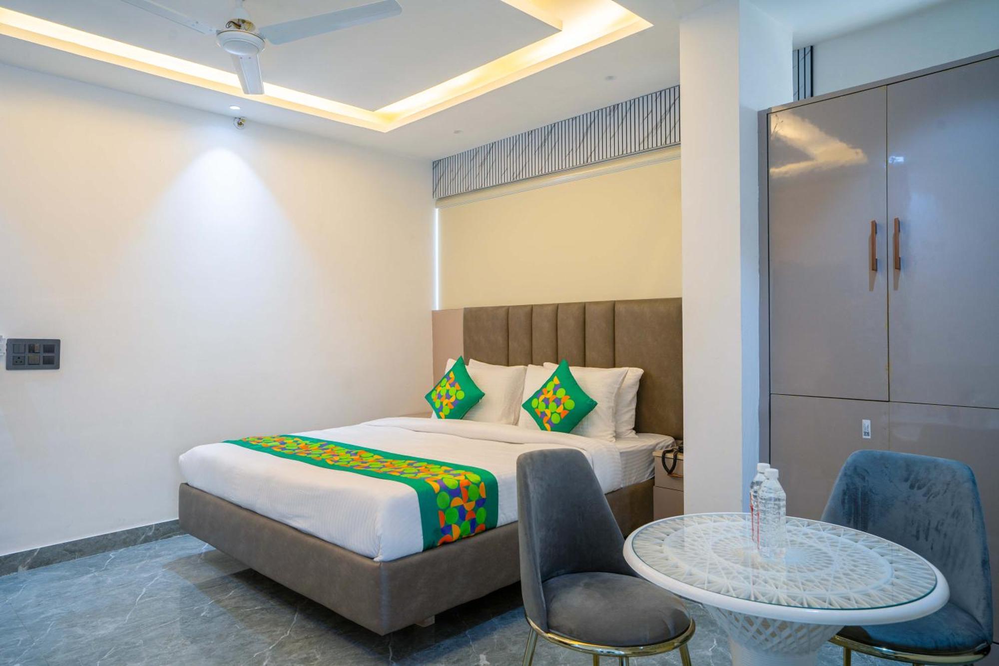 Treebo Gemstone Hotel 3*